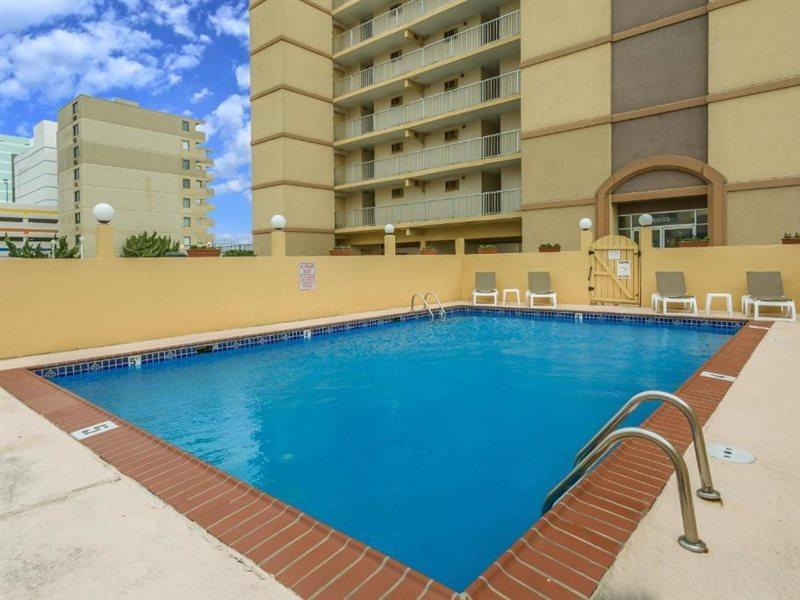 Travelodge By Wyndham Suites Virginia Beach Oceanfront Exterior foto